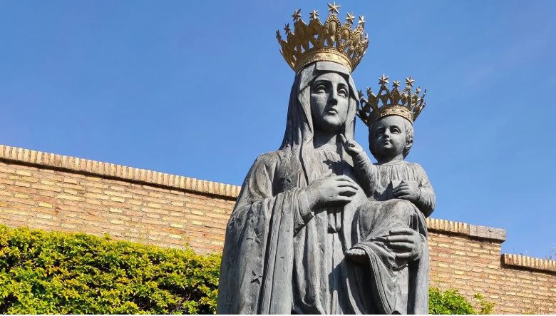 bo giao ly duc tin cong bo van kien ve cac tuoc hieu cua duc me