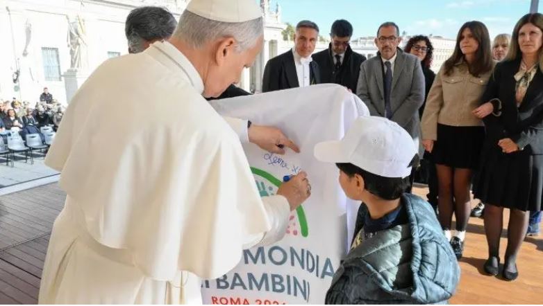 duc thanh cha leo xiv cong bo ngay the gioi tre em lan thu hai vao nam 2025