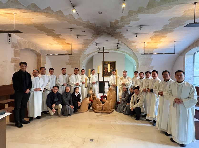 du hoc sinh giao phan thanh hoa tai chau au niem vui ngay gap mat truyen thong – 2025