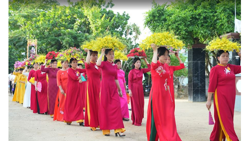 giao xu an ton tay trac thanh le mung kinh thanh quan thay anton padua