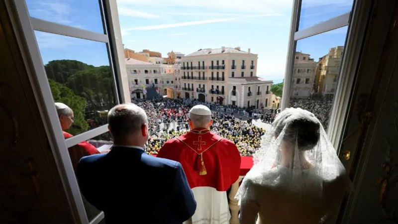 loi chao cua duc thanh cha den than vuong monaco