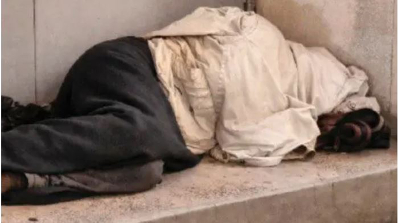 lang nghe tieng keu cua nguoi ngheo va trai dat va thach do muc vu cua che do da the