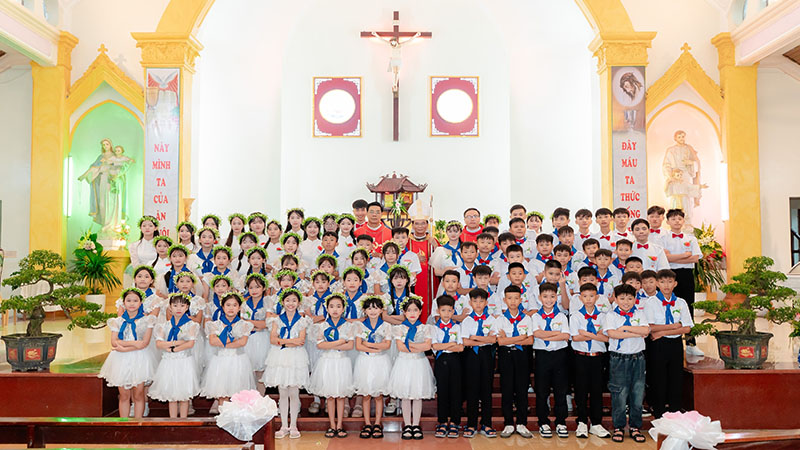 giao xu tan hai duc cha giuse nguyen duc cuong cu hanh thanh le ban bi tich them suc va be mac tuan chau thanh the