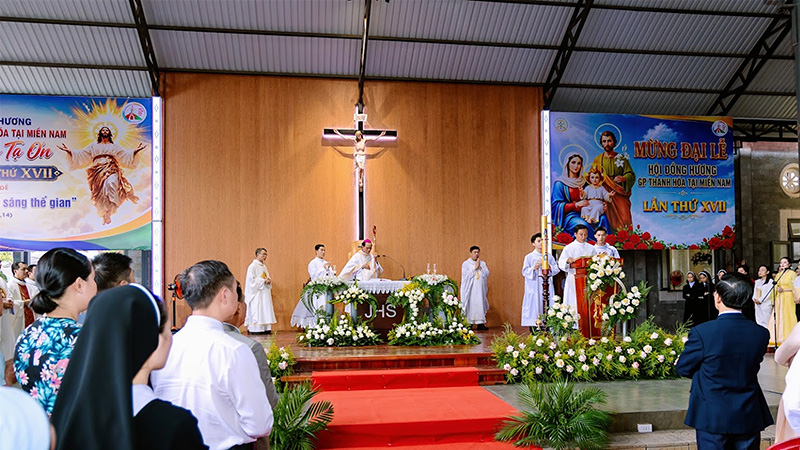 giao phan thanh hoa ngay dai hoi dong huong thanh hoa tai mien nam