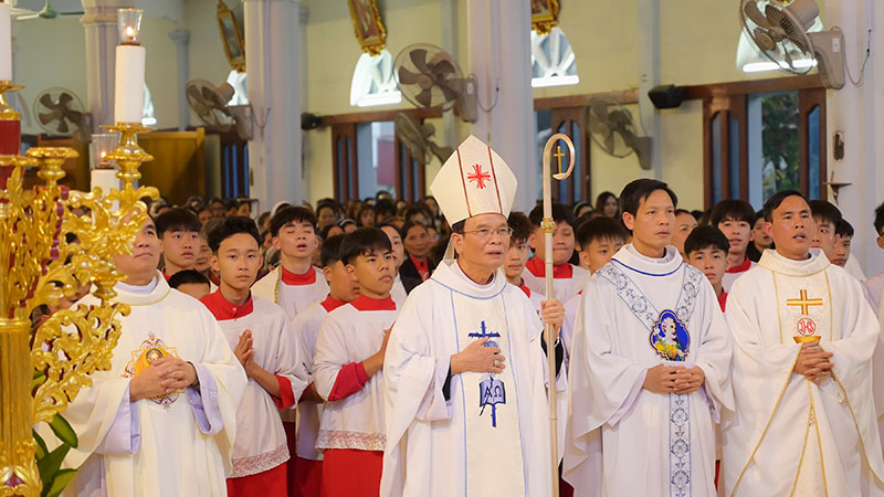 giao xu hoai yen duc cha giuse nguyen duc cuong cu hanh thanh le cau nguyen cho ong ba to tien