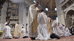 trong tong thu moi duc thanh cha leo xiv keu goi canh tan viec dao tao tinh huynh de va su vu trong doi song linh muc