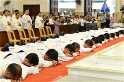 giao hoi cong giao viet nam dang doi dien voi mot nghich ly ve on goi