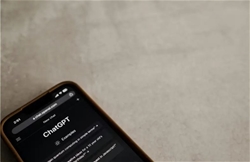 duc hong y arizmendi tinh chat hai mat cua ai