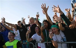 uy ban than hoc quoc te canh bao nguy co thay the “thien chua hang song” bang mot “thien chua ao”