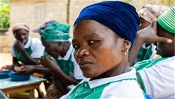 vi tat ca phu nu va tre em gai pham gia cong ly va hanh dong