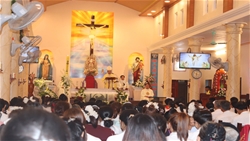 duc cha giuse nguyen duc cuong cu hanh thanh le chua phuc sinh tai nha tho giao ho biet lap yen hoa