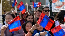 ???????gioi tre mong co thuc hanh “mua thu tao” voi hoat dong nong nghiep tong do