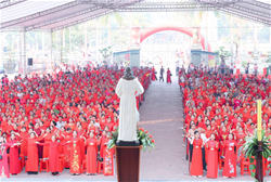 giao phan thanh hoa duc cha giuse nguyen duc cuong cu hanh dai le kinh long chua thuong xot