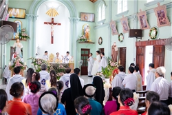 giao xu khanh linh thanh le ta on tuan chau luot thay mat giao phan