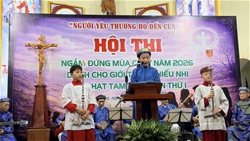 chuyen cuoi chua nhan loi ..... nhanh qua