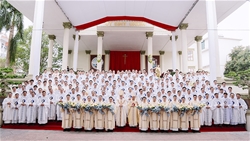 giao phan thanh hoa thanh le kinh trong the thanh ca giuse   bon mang giao phan va truyen chuc pho te cho 11 thay chung sinh