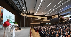 tong du algeria duc thanh cha gap go chinh quyen xa hoi dan su va ngoai giao doan