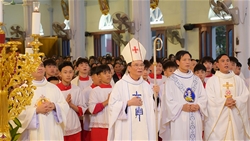 giao xu hoai yen duc cha giuse nguyen duc cuong cu hanh thanh le cau nguyen cho ong ba to tien