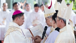 thanh le truyen chuc giam muc cho duc cha tan cu gioan baotixita nguyen quang tuyen