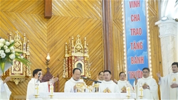 thanh le mung kinh thanh phanxico xavie   quan thay giao xu dai loi