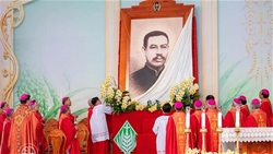 thanh le tuyen phong chan phuoc cho toi to chua phanxico xavie truong buu diep
