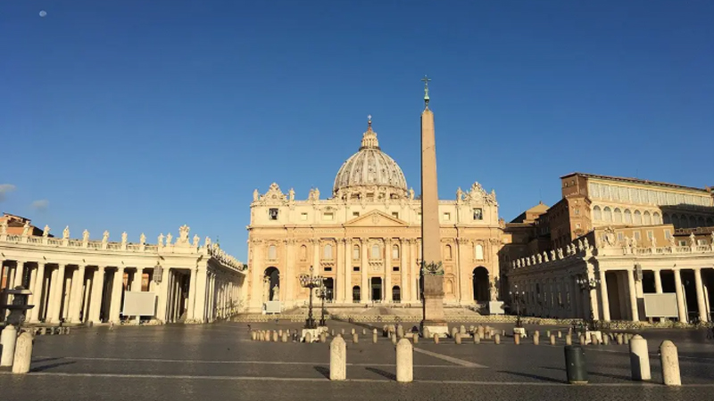 duc thanh cha ban hanh hien phap moi cho quoc gia thanh vatican