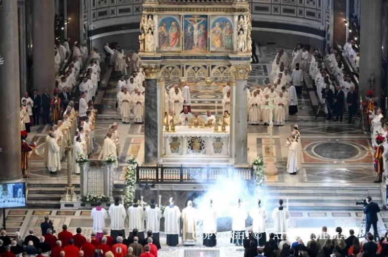 bai giang le cung hien thanh duong laterano 09112025   tro nen nhung vien da song dong”