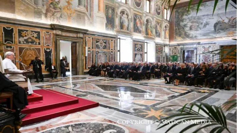 dien van cua duc thanh cha leo xiv gui cac nghi si thuoc dang nhan dan chau au   chinh tri phai phuc vu con nguoi va cong ich