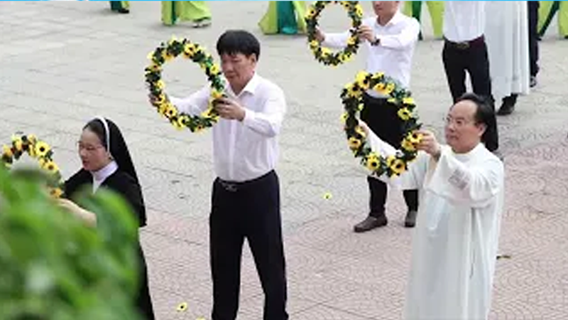 giao xu chinh toa thanh hoa | dang hoa khai mac thang kinh duc me