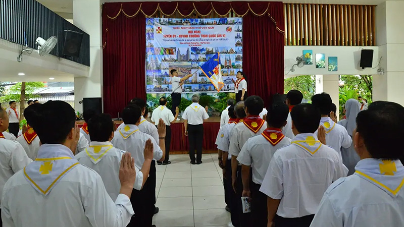 ???????hoi nghi tuyen uy va huynh truong toan quoc lan vi chinh thuc khai mac