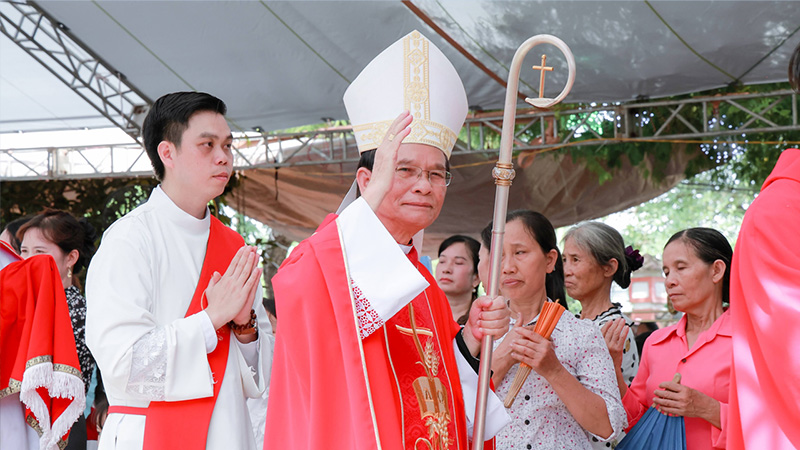 hon 5.000 gioi hien mau giao phan thanh hoa hanh huong ve den thanh ane le thi thanh – giao xu duc tam