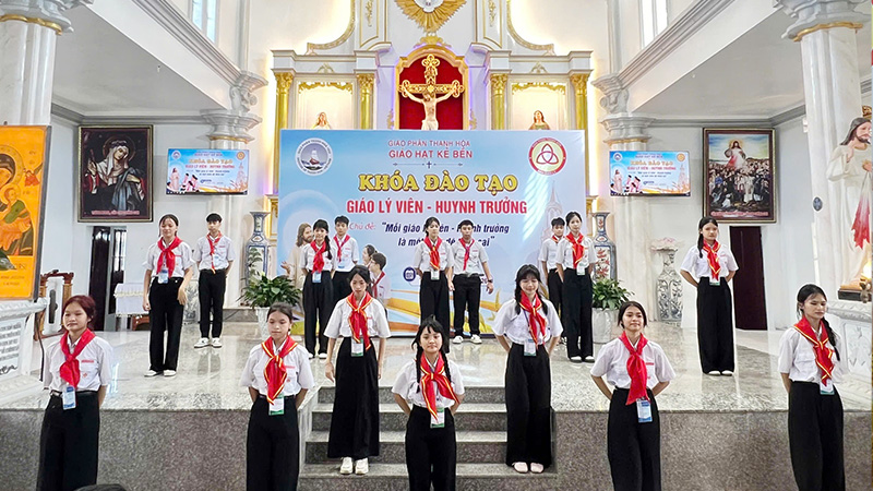 giao hat ke ben khai giang khoa dao tao giao ly vien  huynh truong he 2026