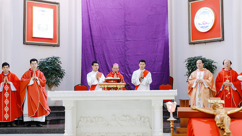 duc cha giuse nguyen duc cuong cu hanh thu sau tuan thanh   tuong niem cuoc thuong kho chua giesu