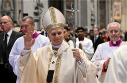 duc leo xiv su dung gay muc vu moi