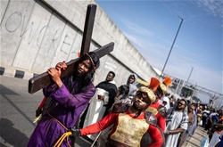 bao luc nhuom mau phuc sinh tai nigeria cac giam muc keu goi hy vong