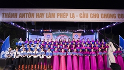 giao ho sung thuong – giao xu ba lang  long trong mung le bon mang dau tien kinh thanh anton