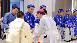 duc cha giuse nguyen duc cuong cu hanh thanh le tiec ly tai nha tho chinh toa thanh hoa